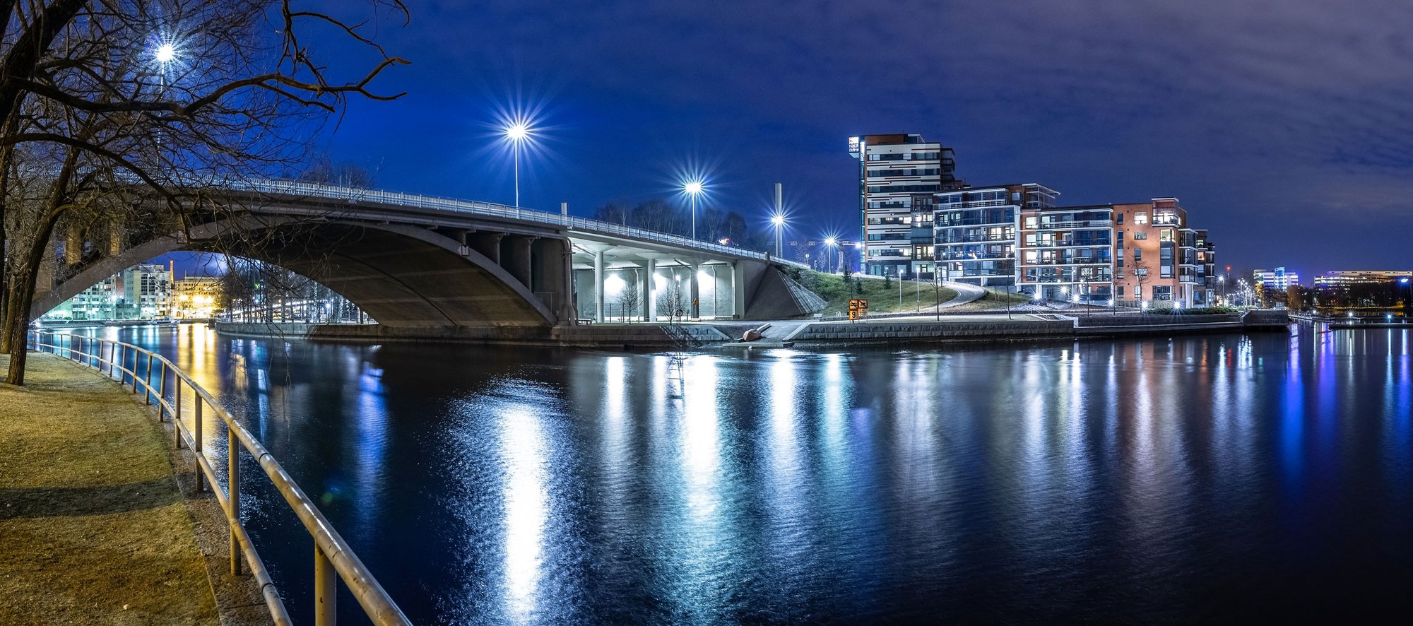 tampere-electricity-night